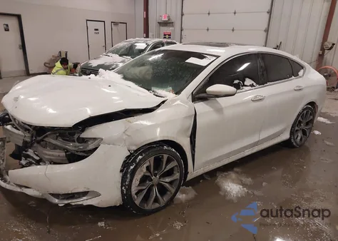 2016 Chrysler 200 C z USA, uszkodzony, nr VIN 1C3CCCCG6GN185543